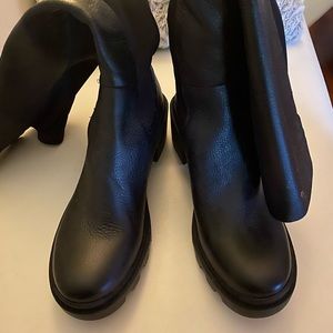 Never worn fashionable boots